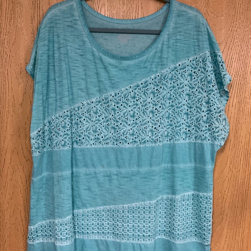 Women’s casual top